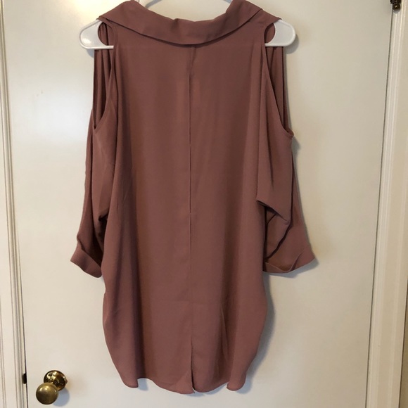 Cold shoulder blouse - Picture 2 of 4